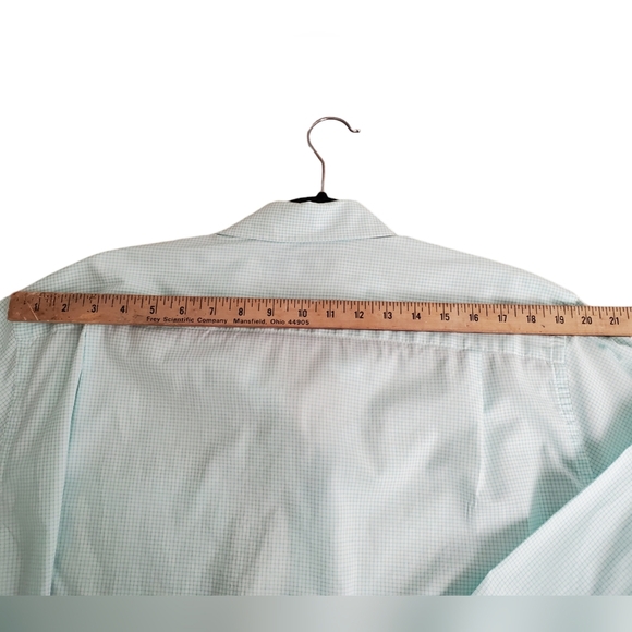 Men's Southern Tide Dress Shirt. Light gr/wt plaid. XL - Picture 10 of 10